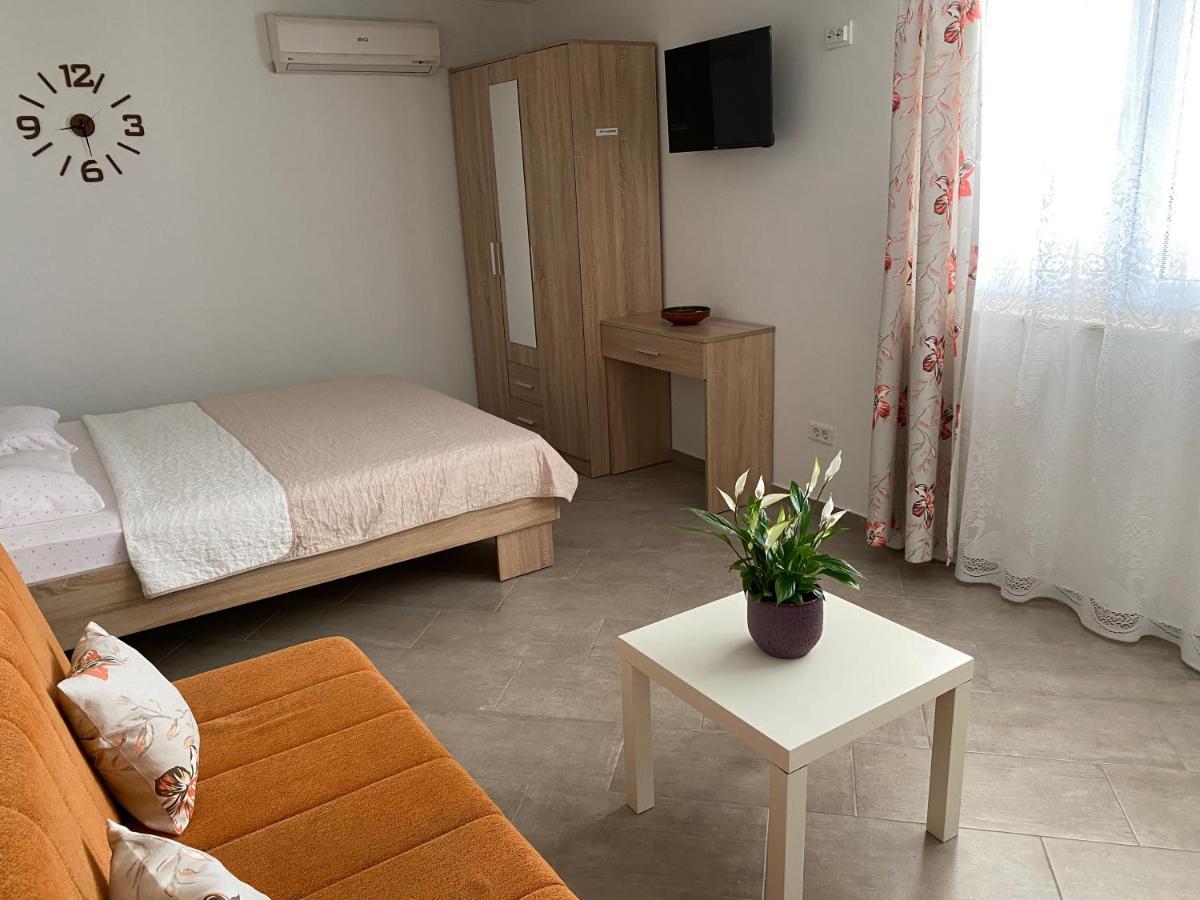 Dajkovic Apartmani Bar Exteriör bild